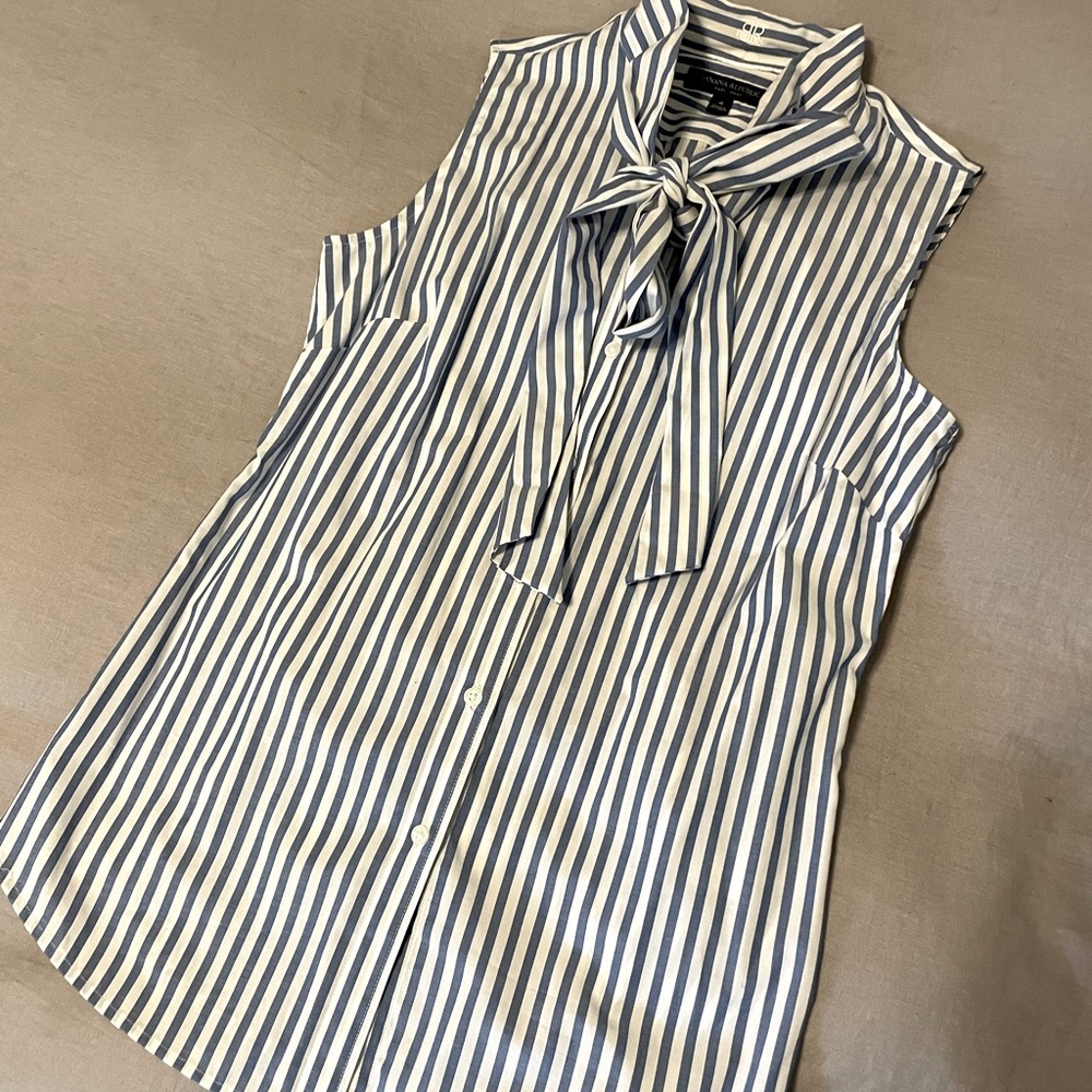 BR Sleeveless Button Down
